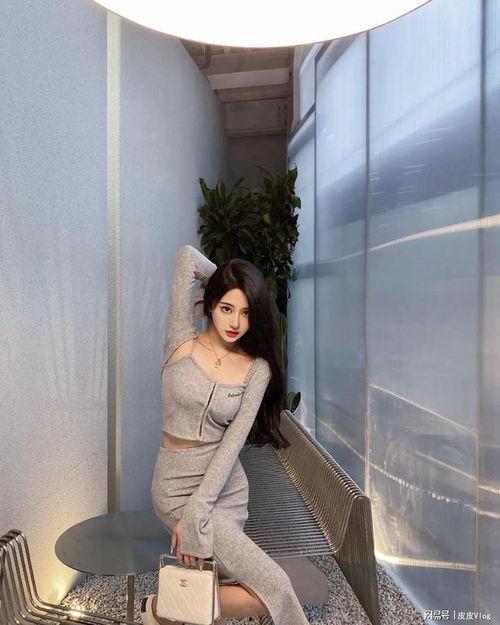 小网红七七,网络红人的崛起与影响力